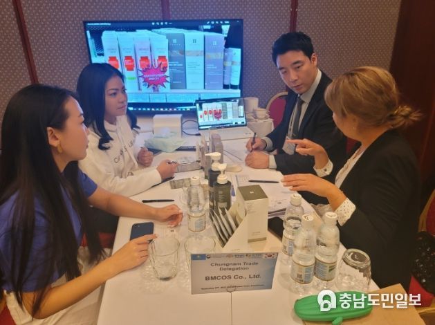 수출상담회 상담현장