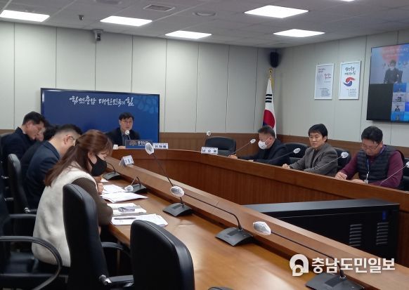 충남도와 15개 시군은 촘촘한 난방 취약가구 지원을 위해 31일 도청 영상회의실에서 ‘사회 취약계층 특별 지원대책 회의’를 개최했다.