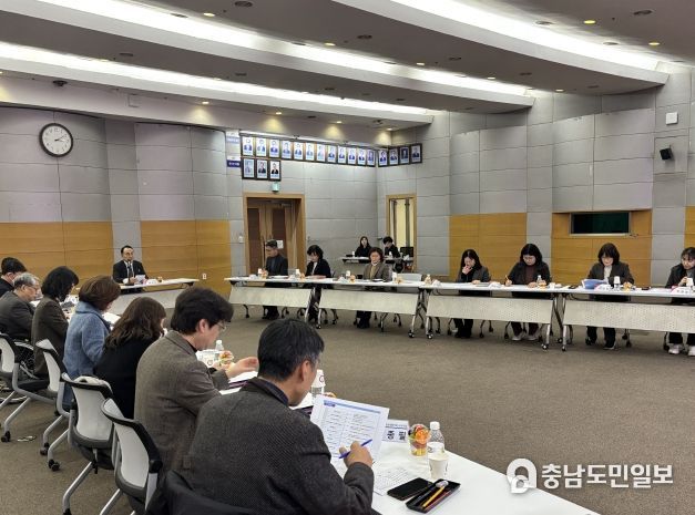 천안시는 15일 시청 대회의실에서 ‘제2기 천안시 주거실태조사 및 주거복지 기본계획 수립 연구용역’ 최종보고회를 개최했다.