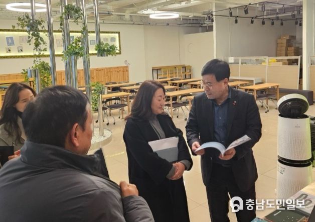 16일 차명국 천안시 기획조정실장이 대흥이음·불당이음·안서이음 등 천안청년센터 3개소를 방문해 운영 현황을 점검했다.