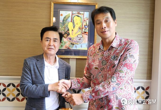 싱가포르 대사 접견